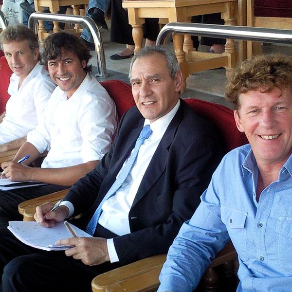 Consejero técnico del presidente de la federación de fútbol de Arabia Saudíta, Alfonso Fraile